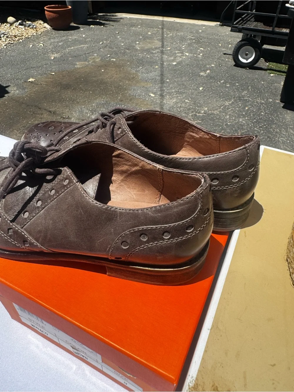 Miz Mooz Monaco Oxford Shoes | Brown Leather | Size 9